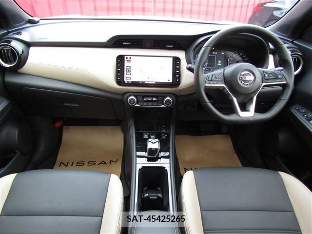Nissan KICKS 2023-04 214212-2