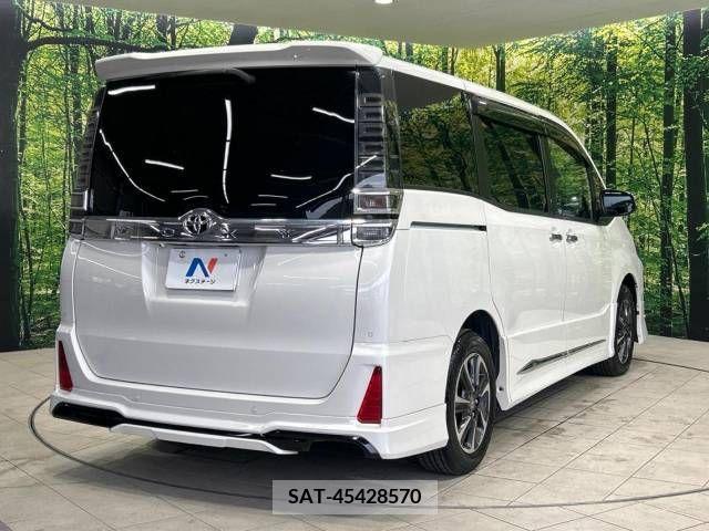 Toyota VOXY 2019-03 321595-18