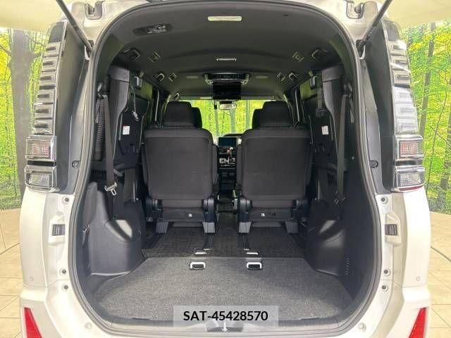 Toyota VOXY 2019-03 321595-11