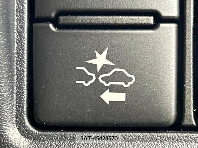 Toyota VOXY 2019-03 321595-7