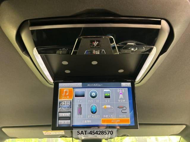 Toyota VOXY 2019-03 321595-3