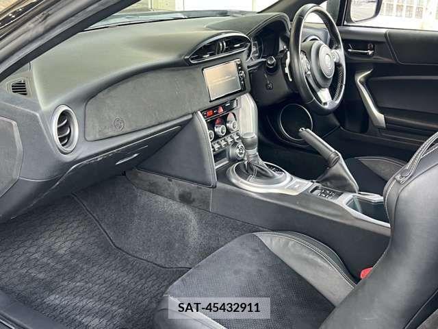 Toyota 86 2018-06 258564-16