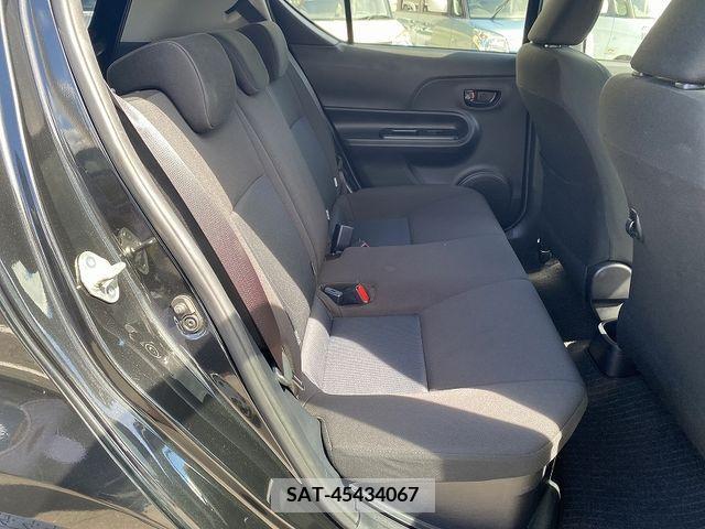 Toyota AQUA 2019-08 395689-14