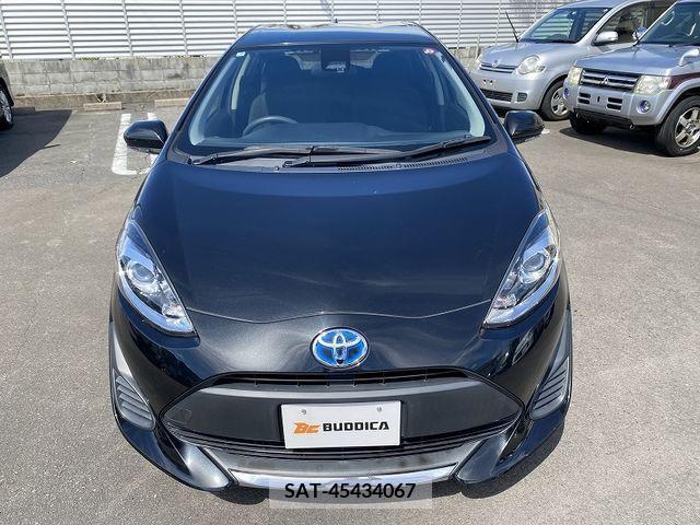 Toyota AQUA 2019-08 395689-2