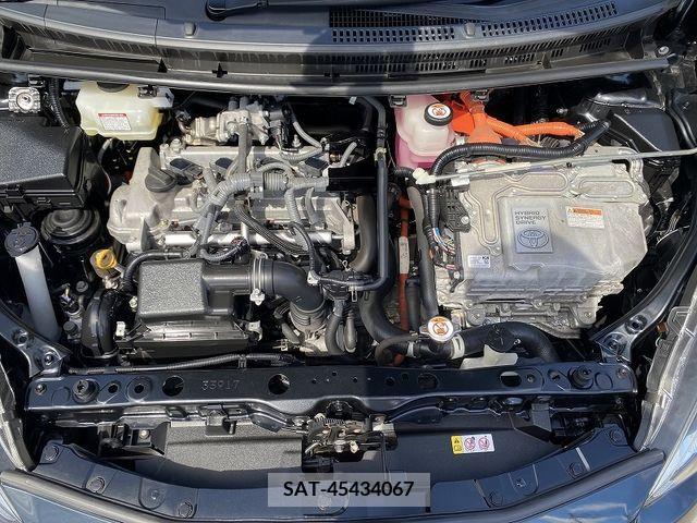 Toyota AQUA 2019-08 395689-28