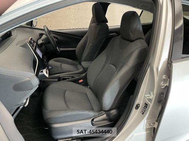 Toyota PRIUS 2016-09 282275-11