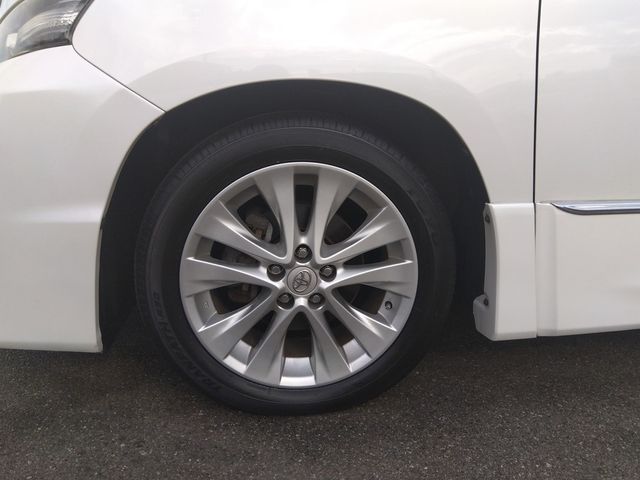 Toyota VELLFIRE 2012-01 5566-3