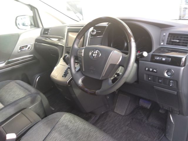 Toyota VELLFIRE 2012-01 5566-8