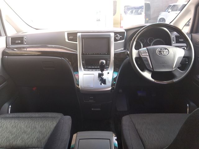 Toyota VELLFIRE 2012-01 5566-9