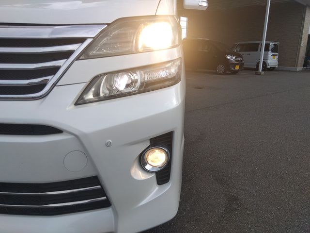 Toyota VELLFIRE 2012-01 5566-2