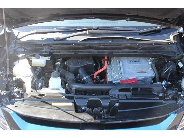 Nissan SERENA 2018-05 191699-17