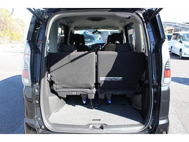 Nissan SERENA 2018-05 191699-16