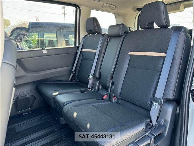 Nissan SERENA 2023-05 367725-17