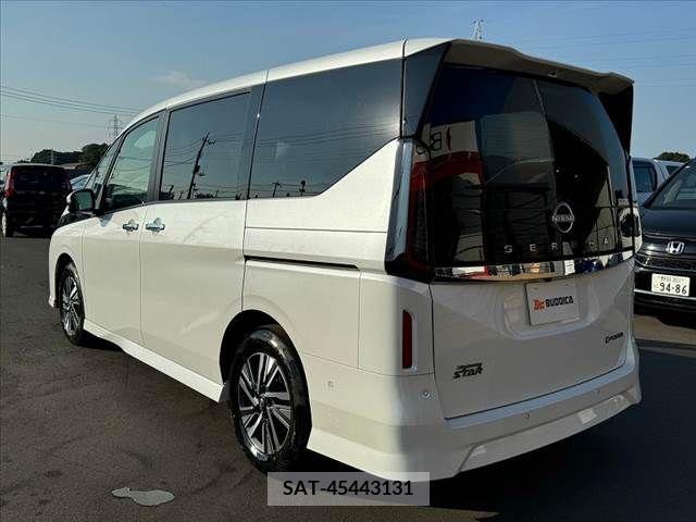 Nissan SERENA 2023-05 367725-12