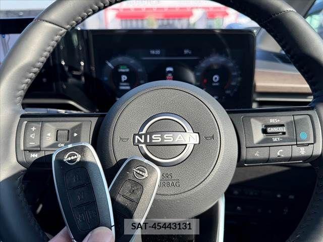 Nissan SERENA 2023-05 367725-3
