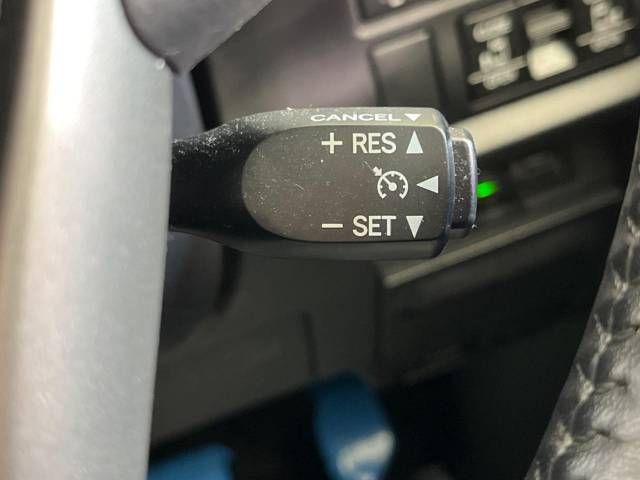 Toyota NOAH 2019-06 26602-7