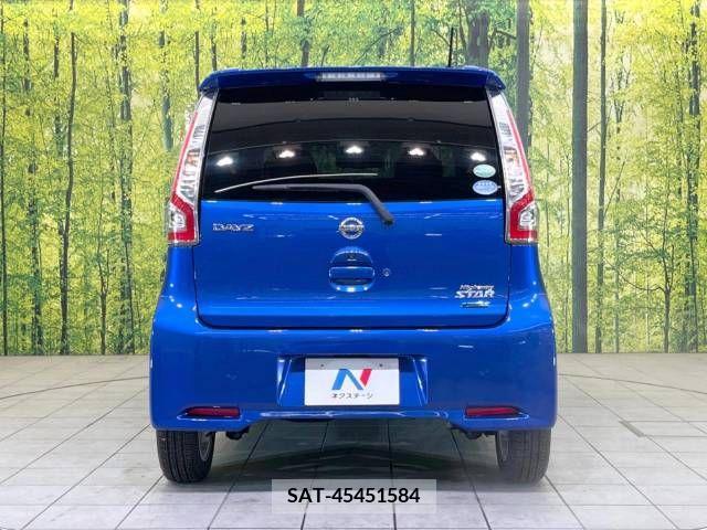 Nissan DAYZ 2015-11 253011-15