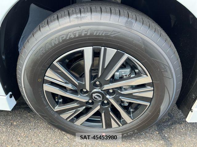 Nissan SERENA 2024-07 343720-18