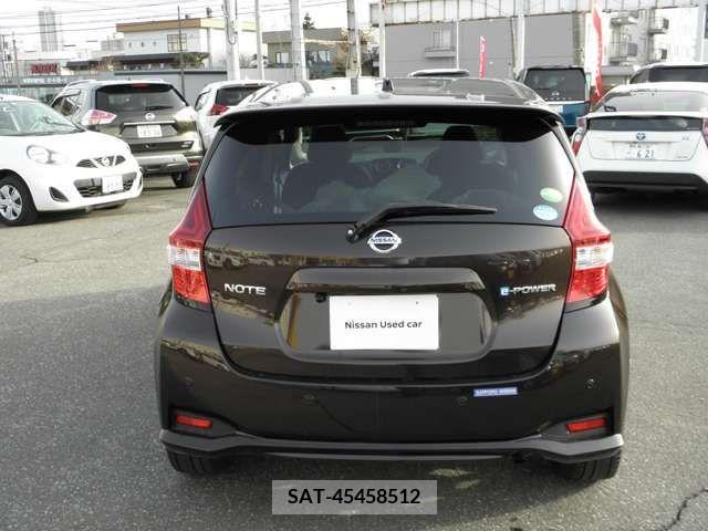 Nissan NOTE 2019-02 279932-6