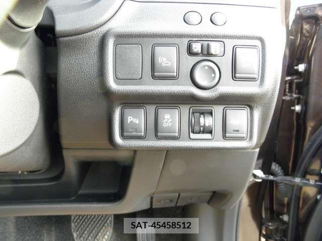 Nissan NOTE 2019-02 279932-14