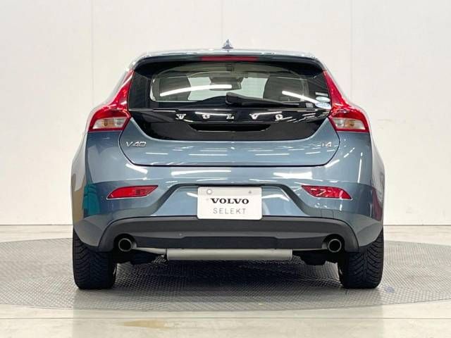 Volvo V40 2013-04 18545-14