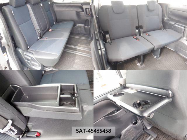 Toyota NOAH 2019-03 330408-14