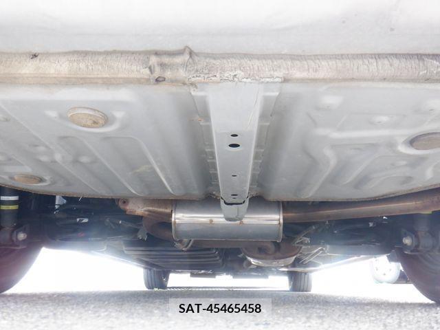 Toyota NOAH 2019-03 330408-29