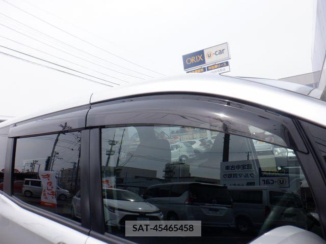 Toyota NOAH 2019-03 330408-17