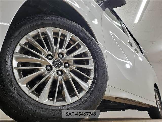 Toyota VELLFIRE 2019-01 332797-18