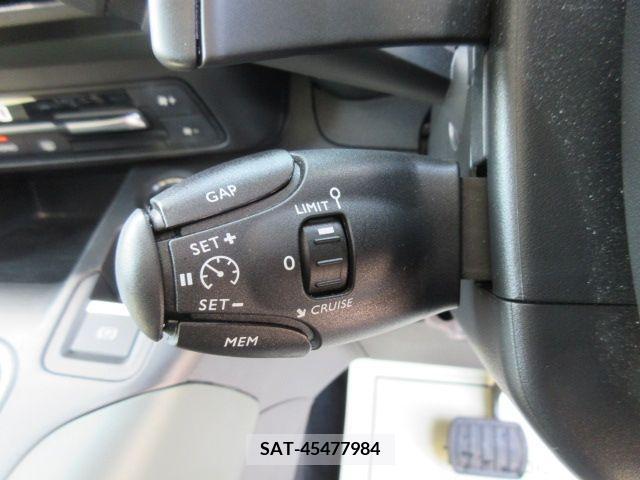 Citroen BERLINGO 2021-12 235458-13