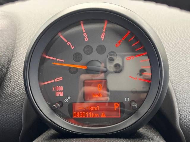 Bmw MINI 2015-03 182113-19