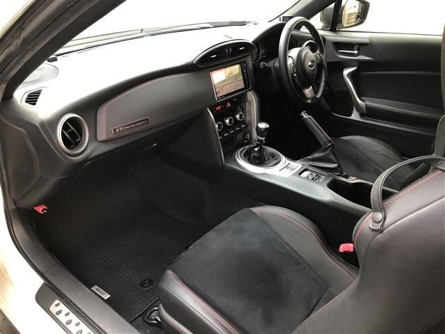 Subaru BRZ 2017-06 190427-14