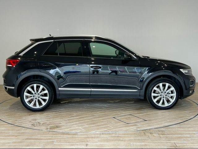 VolksWagen T-ROC 2020-09 21039-15