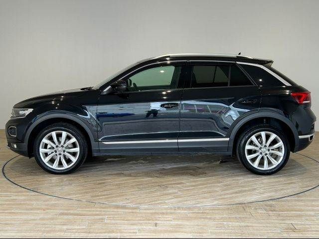 VolksWagen T-ROC 2020-09 21039-16