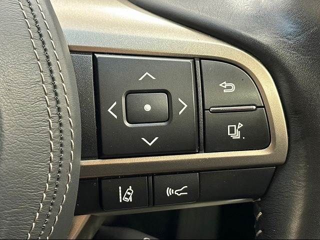 Lexus GS 2018-09 18208-6