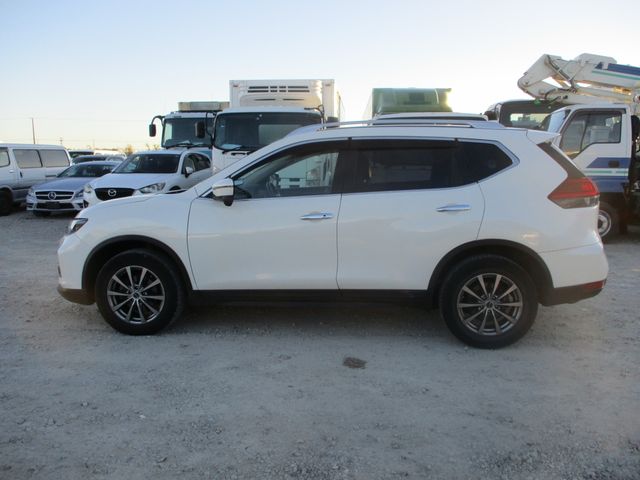 Nissan X-TRAIL 2017-12 184475-6
