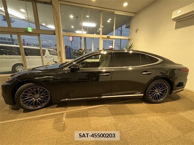 Lexus LS 2018-03 275484-15