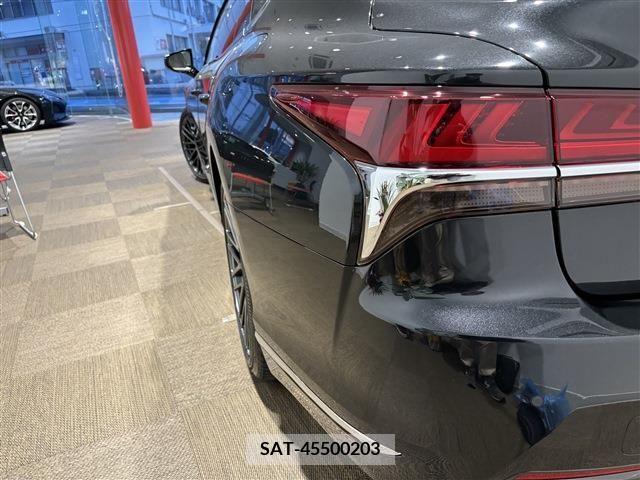 Lexus LS 2018-03 275484-13