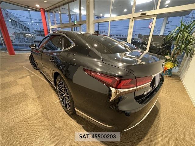 Lexus LS 2018-03 275484-14