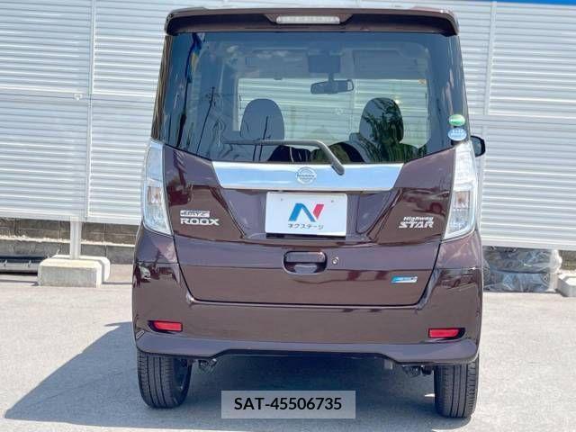 Nissan ROOX 2014-09 323752-15