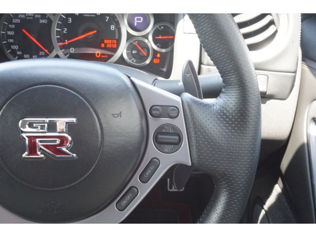 Nissan GT-R 2009-10 22612-19