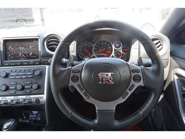 Nissan GT-R 2009-10 22612-16