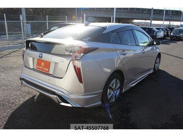 Toyota PRIUS 2016-04 224043-7