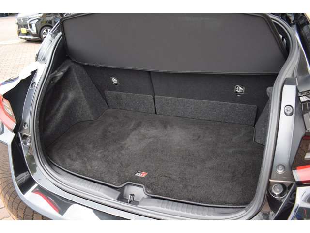 Toyota YARIS 2021-09 5898-12