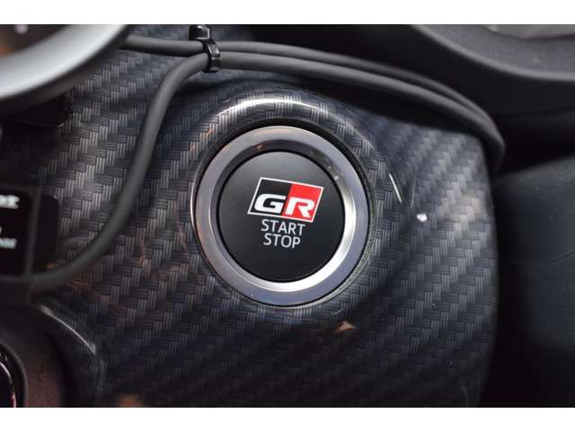 Toyota YARIS 2021-09 5898-15