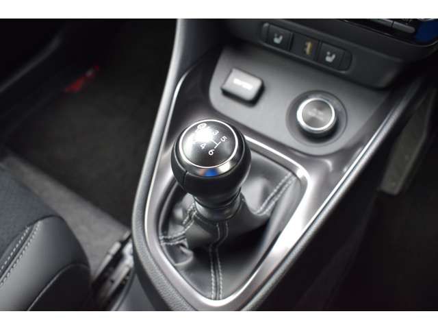 Toyota YARIS 2021-09 5898-11