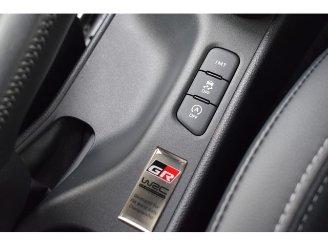 Toyota YARIS 2021-09 5898-20