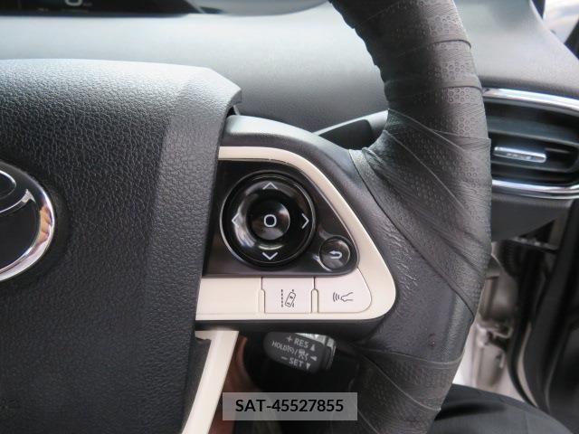 Toyota PRIUS 2016-02 322345-11