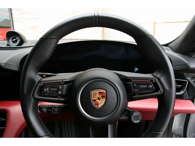 Porsche Taycan 2021-02 10353-9
