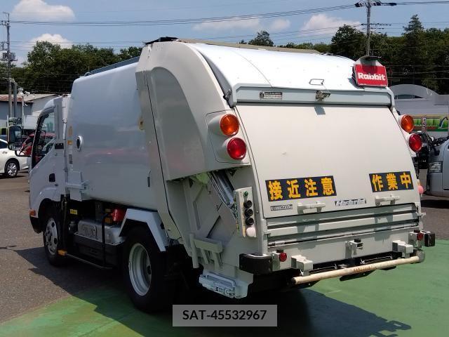 Hino DUTRO 2015-03 296706-2
